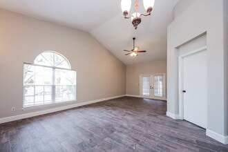 1624 Sienna Ct in Orlando, FL - Building Photo - Building Photo