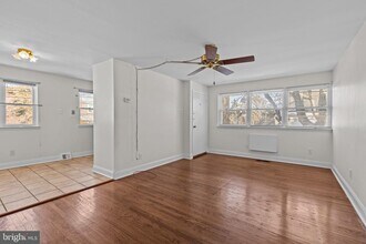 5448 Hermit Terrace in Philadelphia, PA - Building Photo - Building Photo