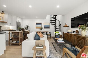1310 N Ave 56 in Los Angeles, CA - Building Photo