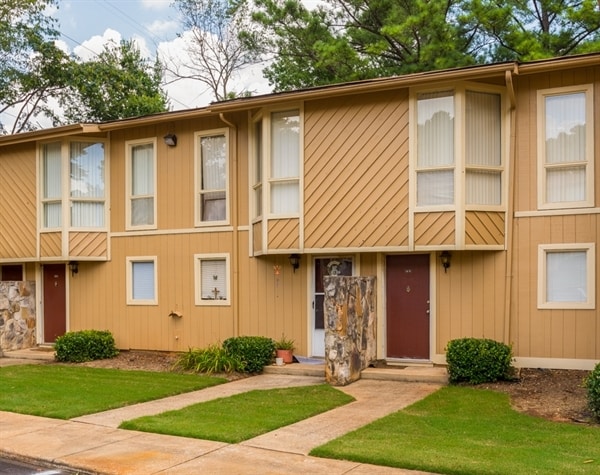 Indian Hills in Anniston, AL - Foto de edificio - Building Photo
