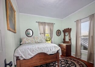 816 W Main St in Rogersville, TN - Foto de edificio - Building Photo