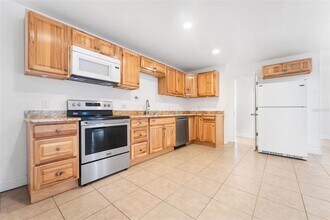 10701 Village Green Ave in Seminole, FL - Building Photo - Building Photo