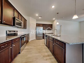 963 Tan Tara Trl in Jacksonville, FL - Building Photo - Building Photo