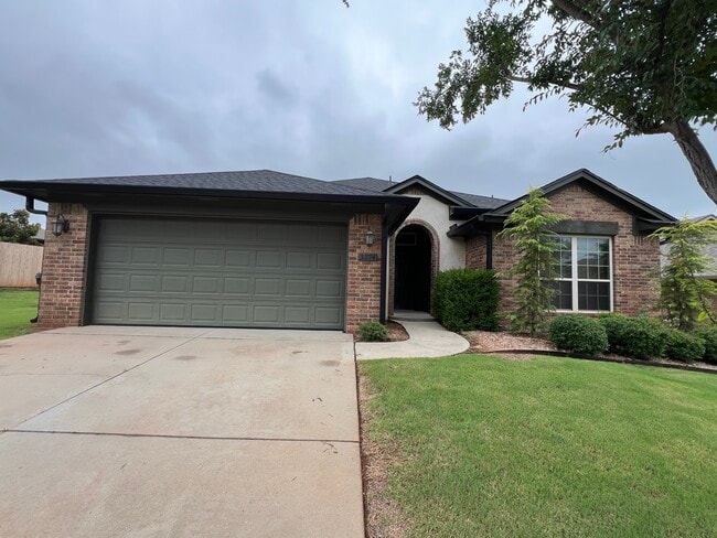 property at 3814 Kings Canyon Rd