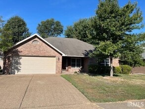 3755 Carmona Dr in Newburgh, IN - Building Photo - Building Photo