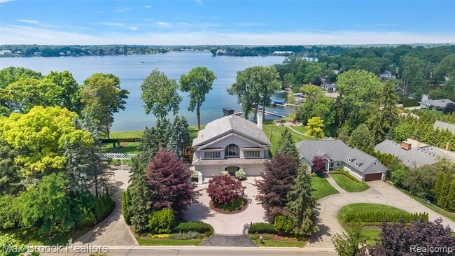 2980 Middlebelt Rd