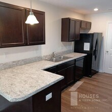 401 Bramlett Rd in Taylors, SC - Building Photo - Building Photo