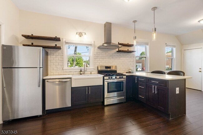 128 E Grove St in Westfield, NJ - Building Photo - Building Photo