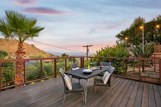 1024 Hamline Pl in Burbank, CA - Building Photo - Building Photo