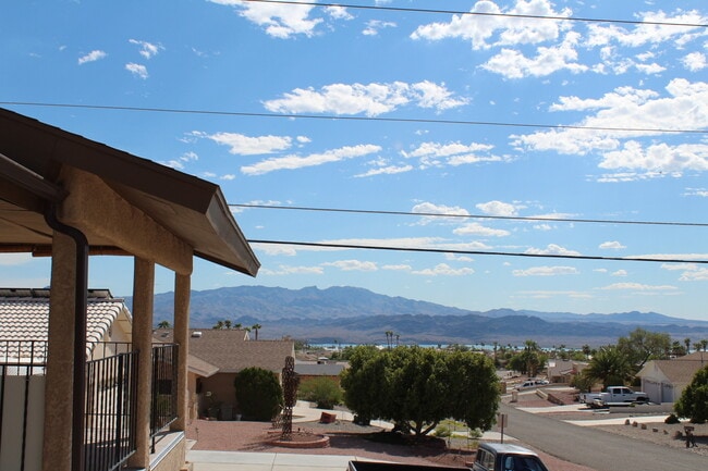 property at 3132 Silversmith Dr
