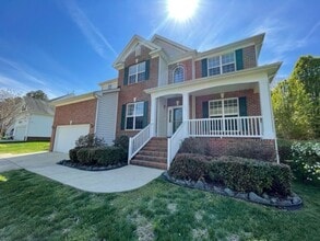 2212 Beckett's Ridge Dr in Hillsborough, NC - Foto de edificio - Building Photo