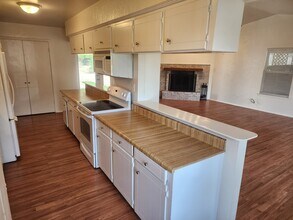 307 Lone Star Ln in Lindale, TX - Building Photo - Building Photo