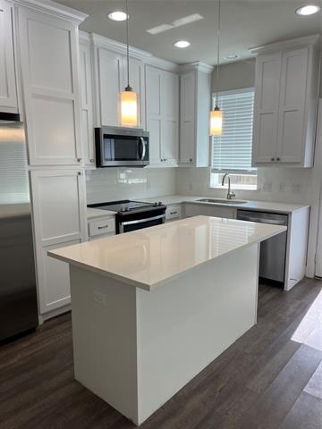 2112 Shea Rd in Dallas, TX - Building Photo
