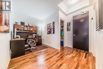20 Burkebrook Pl in Toronto, ON - Building Photo - Building Photo