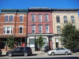 1870 N Halsted St in Chicago, IL - Building Photo