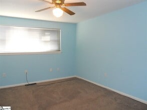 2530 E North St, Unit 4F in Greenville, SC - Building Photo - Building Photo