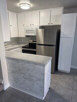 13755 Caminito Vizzini in San Diego, CA - Building Photo