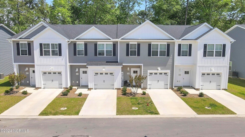 5039 McGarvey Ct in Leland, NC - Building Photo