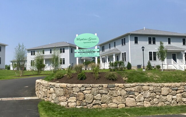 50 Hopkins Ln, Unit D-3 in Wakefield, RI - Foto de edificio - Building Photo