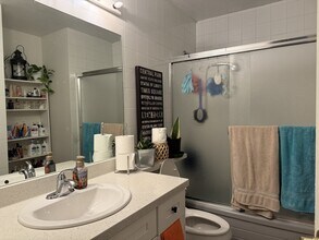 7040 Williams Rd in Richmond, BC - Building Photo - Building Photo