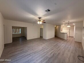 2603 E Fraktur Rd in Phoenix, AZ - Building Photo - Building Photo