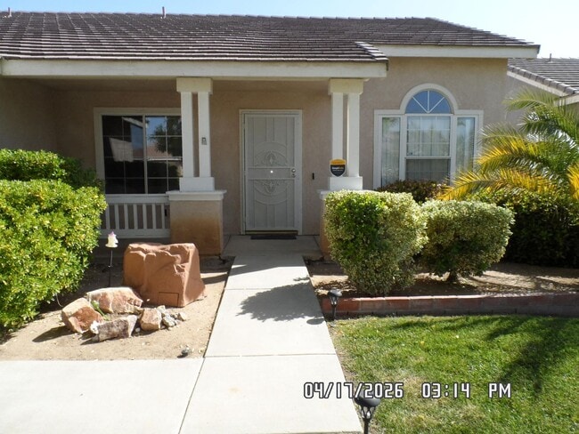 13225 Davidson Cir in Victorville, CA - Building Photo - Building Photo