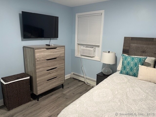 137 Sunshine Cir in Bridgeport, CT - Building Photo