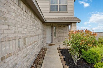 14611 Broadbury Pond Rd in Rosharon, TX - Building Photo - Building Photo