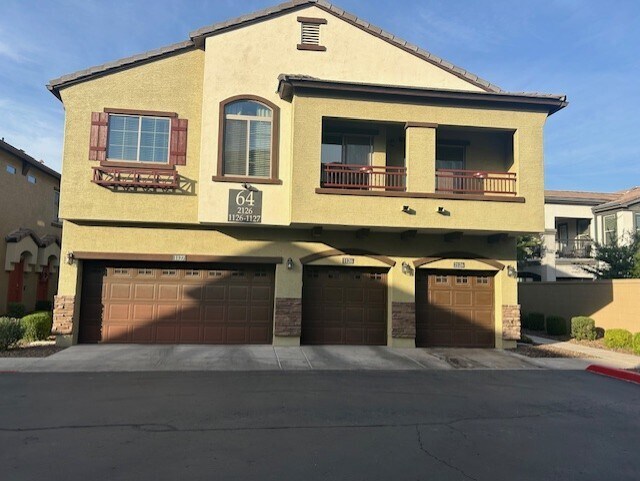 property at 2725 E Mine Creek Rd