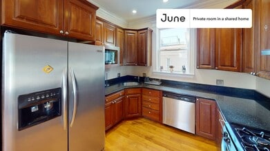 Private bedroom in 6 bed/2 bath Home in Boston, MA - Building Photo - Building Photo