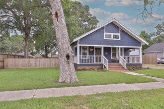 123 6th St in Sugar Land, TX - Building Photo - Building Photo