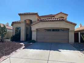 10254 Hopi Ln in Goodyear, AZ - Building Photo