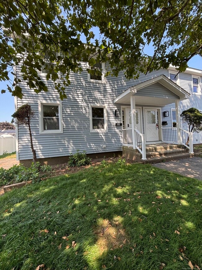 337 Wiklund Ave in Stratford, CT - Foto de edificio - Building Photo
