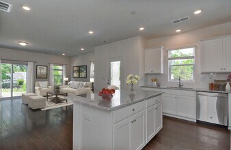 7004 Bentz St in Charlotte, NC - Foto de edificio - Building Photo