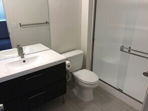 1908 S Pride St in Visalia, CA - Building Photo - Building Photo