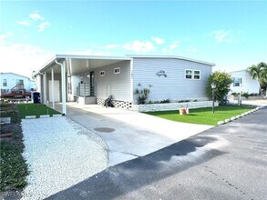 4693 Leilani Ln in Bonita Springs, FL - Building Photo - Building Photo