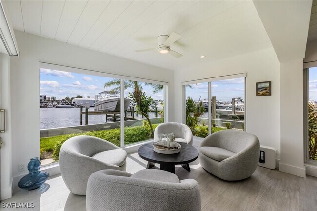 1100 8th Ave S in Naples, FL - Building Photo - Building Photo