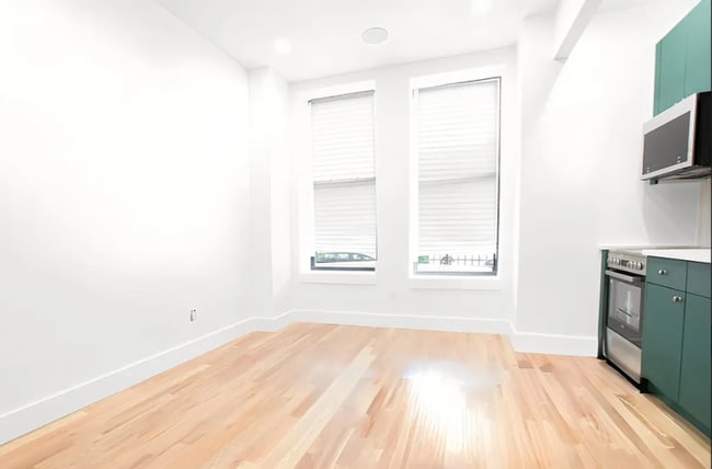 1027 Putnam Ave in Brooklyn, NY - Building Photo - Building Photo