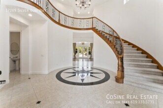 17269 Silver Gum Way in San Diego, CA - Building Photo - Building Photo