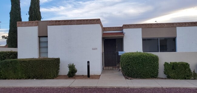 property at 6539 E Golf Links Rd