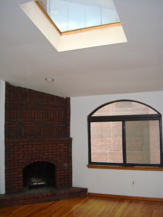 1828 South St, Unit 2, Unit 2