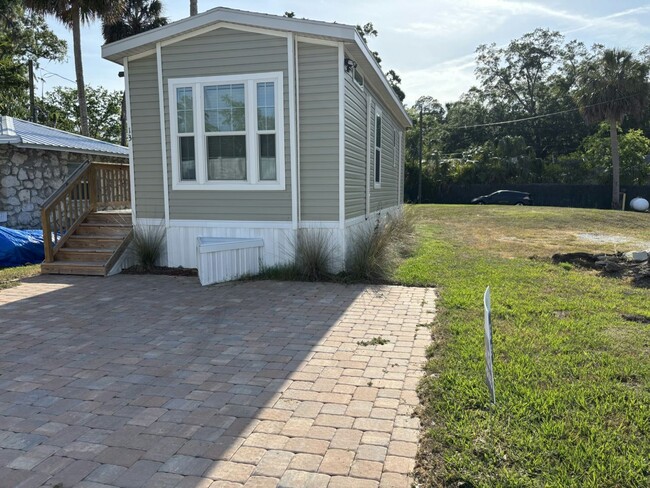 property at 14035 W River Rd