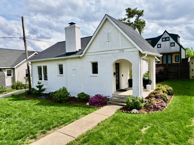 property at 1706 Holly St