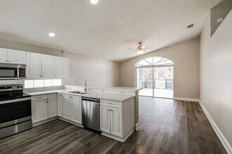 18200 SW 6th St in Pembroke Pines, FL - Building Photo - Building Photo