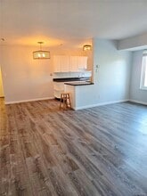 3 Osage Ct in Coram, NY - Building Photo - Building Photo