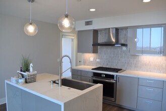 3030 Jarvis St in San Diego, CA - Building Photo - Building Photo