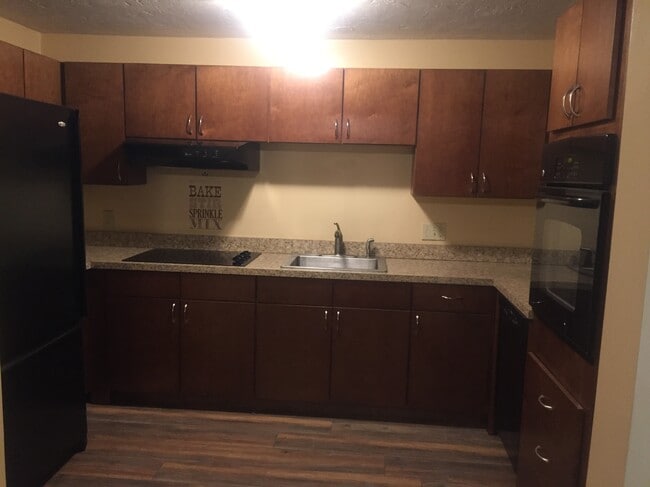 property at 5202 Halcyon Dr