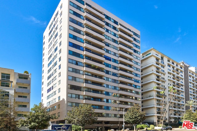 10551 Wilshire Blvd-Unit -1704 in Los Angeles, CA - Building Photo