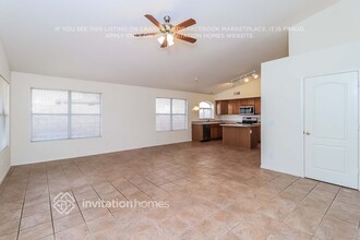 9726 W Tonopah Dr in Peoria, AZ - Building Photo - Building Photo