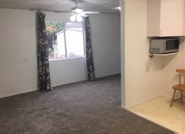 2418 32nd St, Unit Guest House in Santa Monica, CA - Foto de edificio - Building Photo
